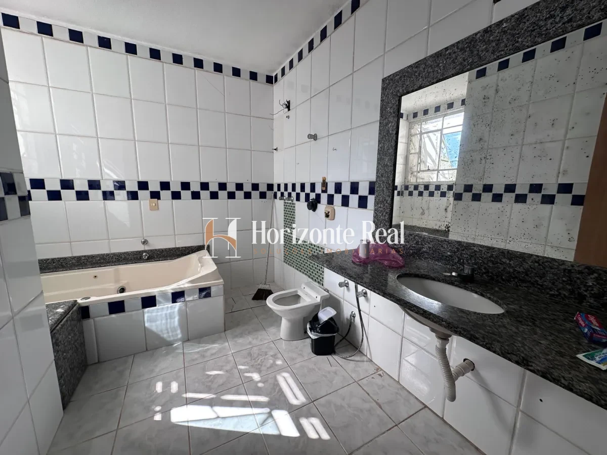 Imagem de OPORTUNIDADE IMPERDÍVEL ! CASA Á VENDA COM ESPAÇO EXTRA PARA RENDA .