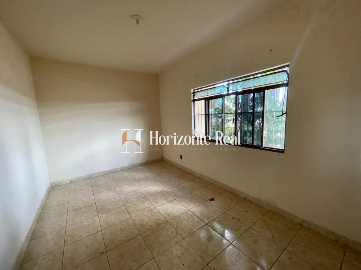 Imagem de EXCELENTE OPORTUNIDADE! CASA AMPLA Á VENDA.