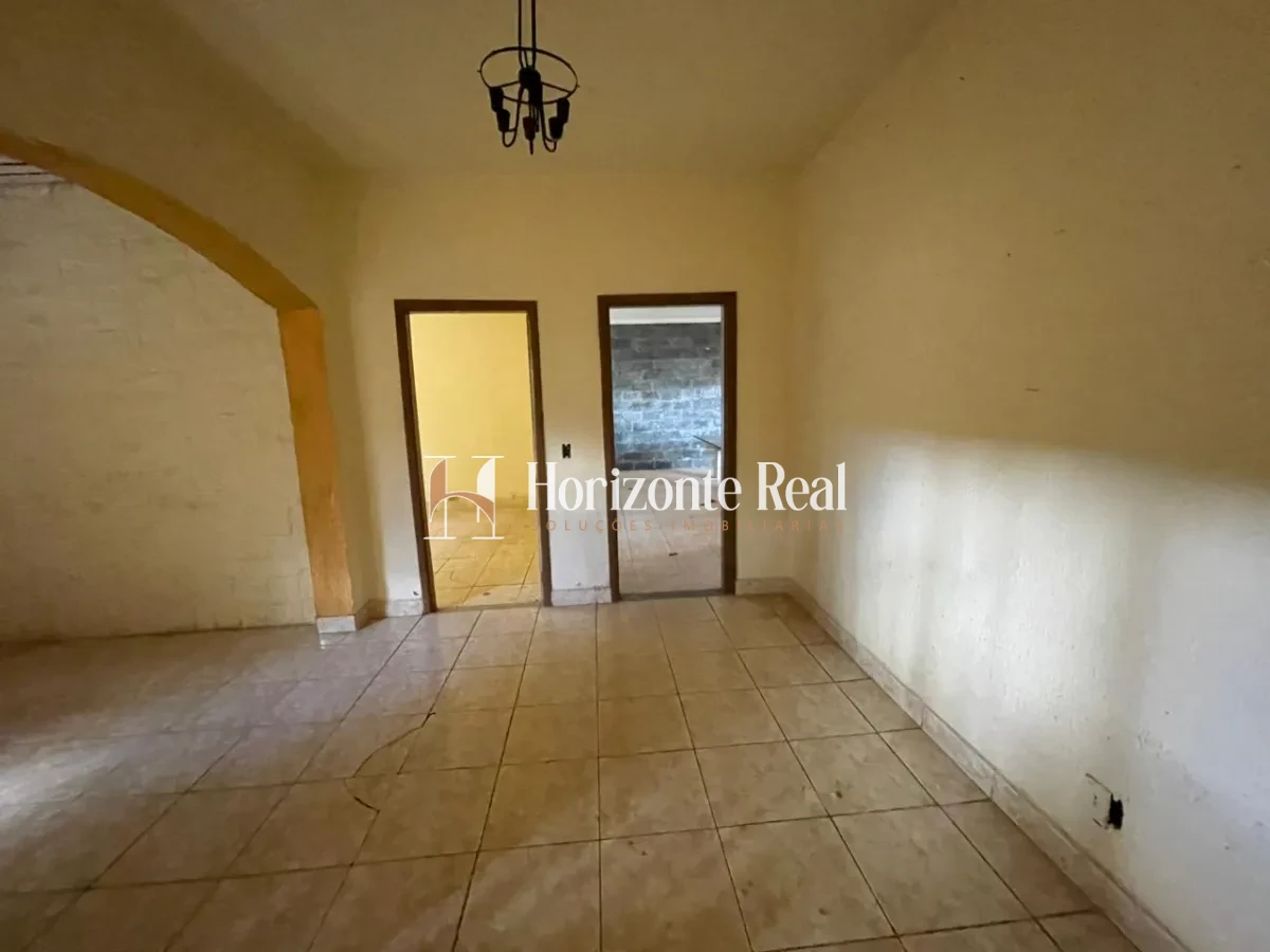 Imagem de EXCELENTE OPORTUNIDADE! CASA AMPLA Á VENDA.