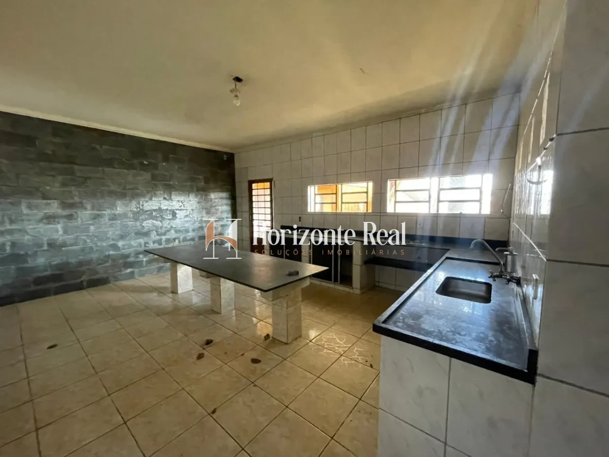 Imagem de EXCELENTE OPORTUNIDADE! CASA AMPLA Á VENDA.