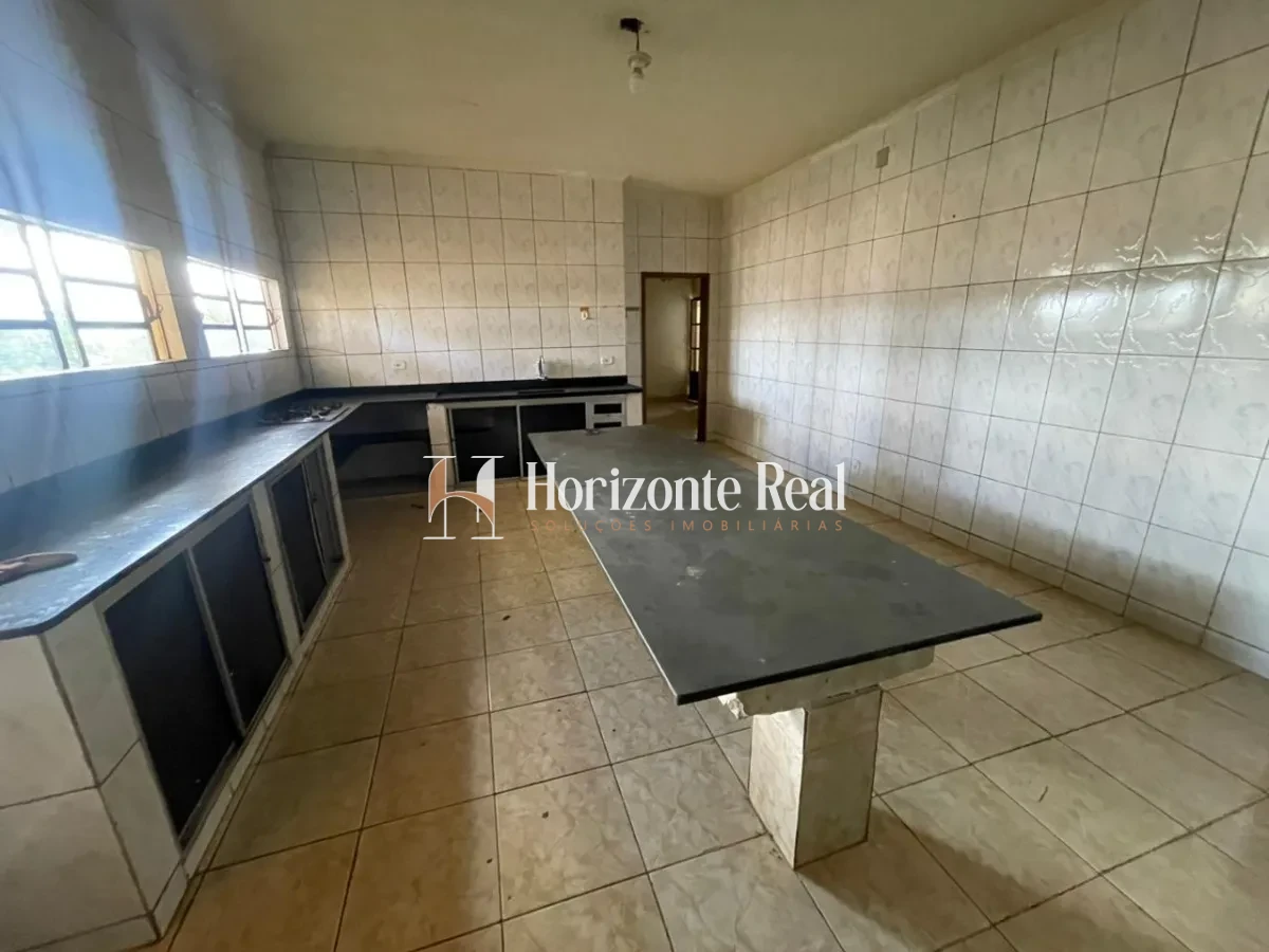 Imagem de EXCELENTE OPORTUNIDADE! CASA AMPLA Á VENDA.