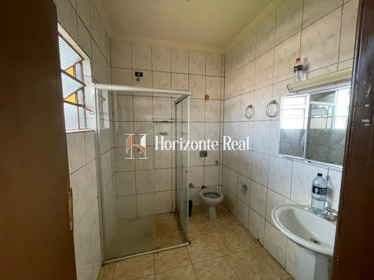 Imagem de EXCELENTE OPORTUNIDADE! CASA AMPLA Á VENDA.