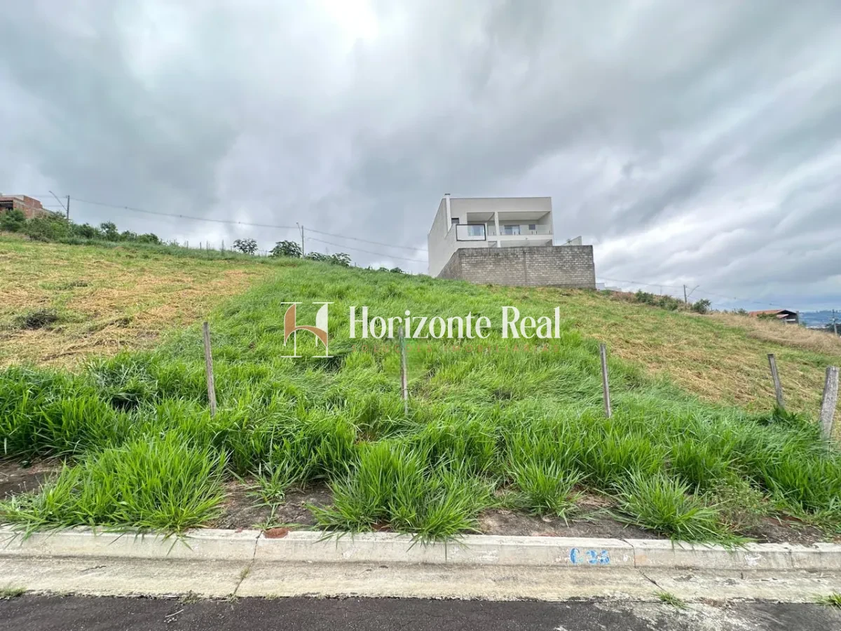 Imagem de TERRENO Á VENDA | EXCELENTE OPORTUNIDADE PARA INVESTIMENTO OU CONSTRUÇÃO.