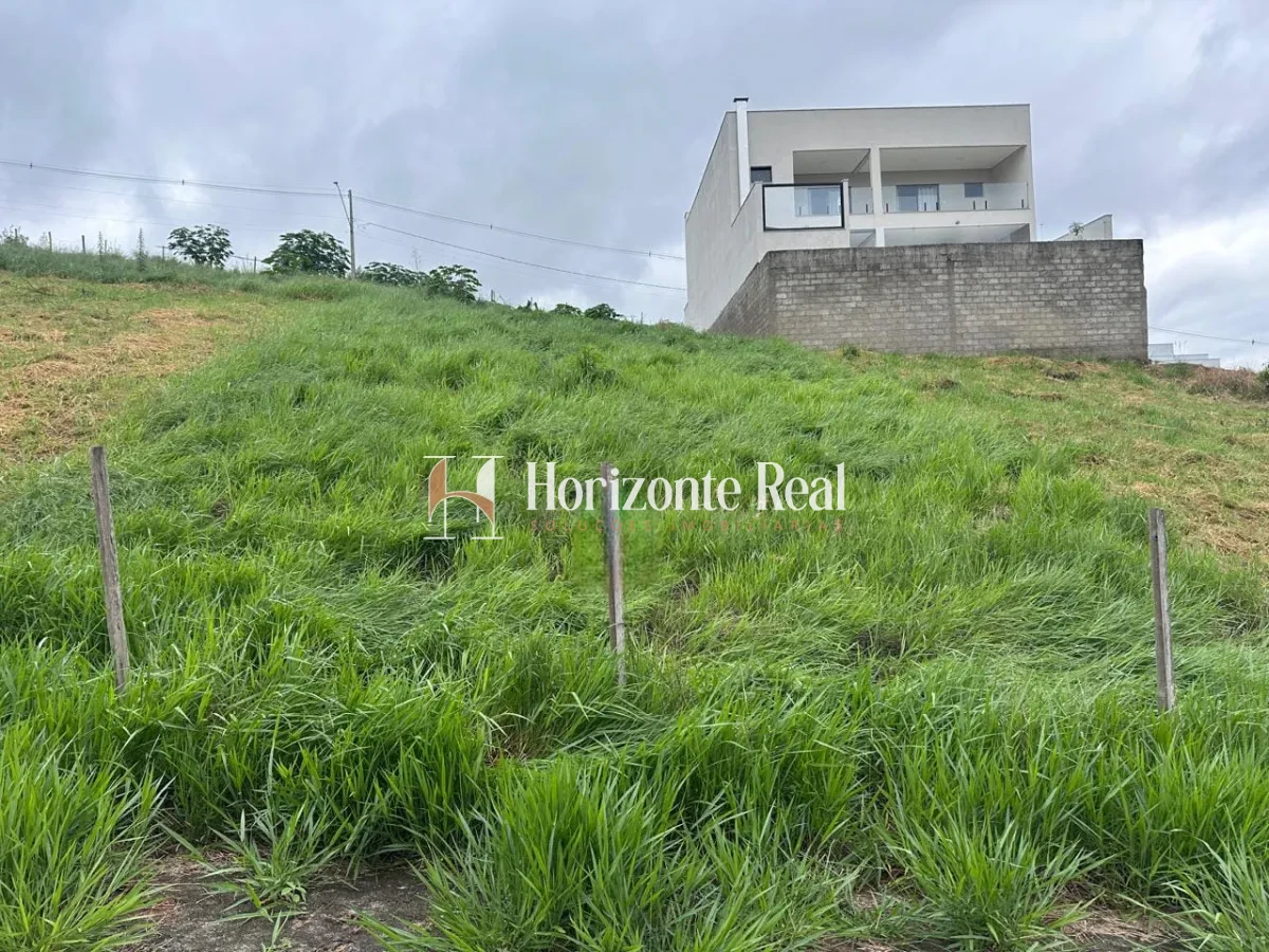 Imagem de TERRENO Á VENDA | EXCELENTE OPORTUNIDADE PARA INVESTIMENTO OU CONSTRUÇÃO.