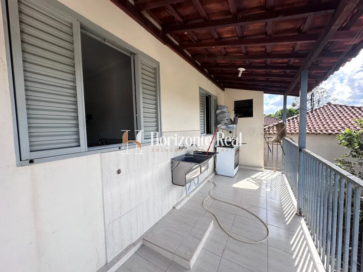 Imagem de CASA Á  VENDA | EXCELENTE OPORTUNIDADE RESIDENCIAL E DE INVESTIMENTO