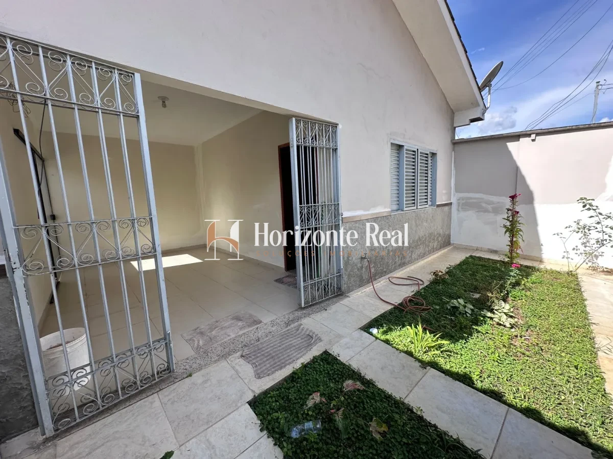 Imagem de CASA Á  VENDA | EXCELENTE OPORTUNIDADE RESIDENCIAL E DE INVESTIMENTO