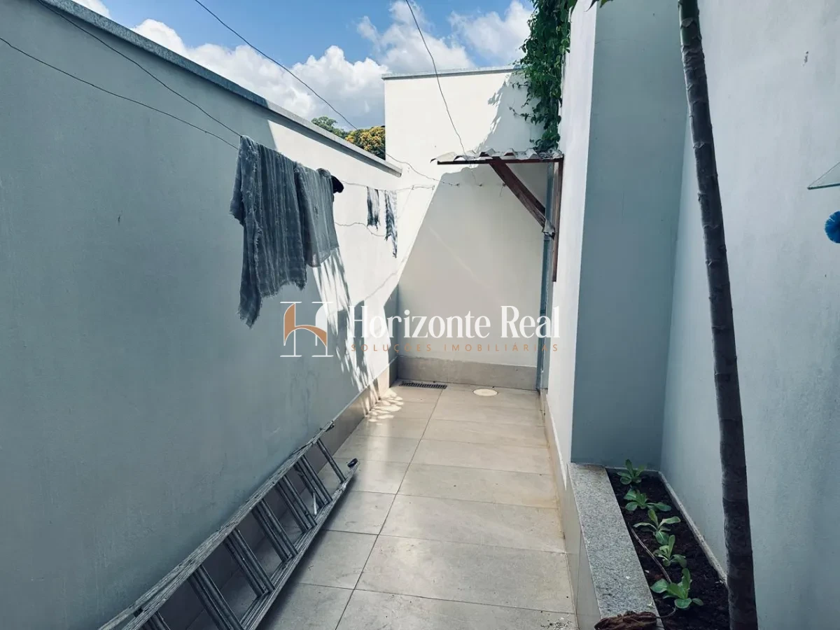 Imagem de OPORTUNIDADE IMPERDÍVEL! CASA ESPAÇOSA E COMPLETA À VENDA