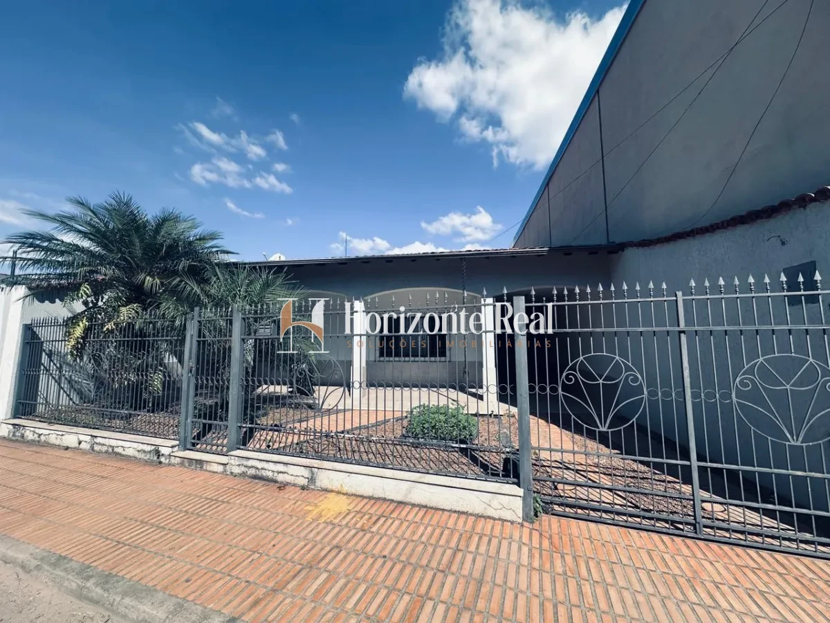Imagem de OPORTUNIDADE IMPERDÍVEL! CASA ESPAÇOSA E COMPLETA À VENDA