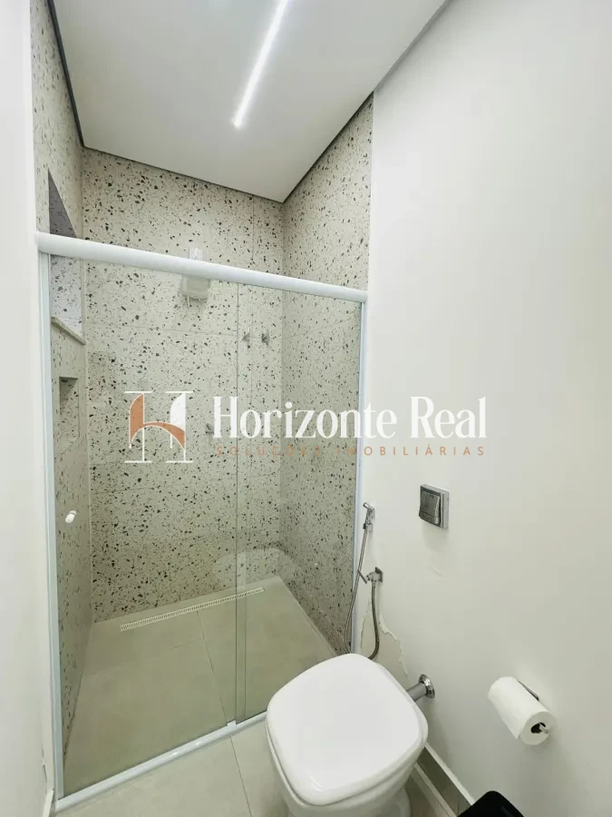 Imagem de OPORTUNIDADE IMPERDÍVEL! IMÓVEL RESIDENCIAL E COMERCIAL À VENDA