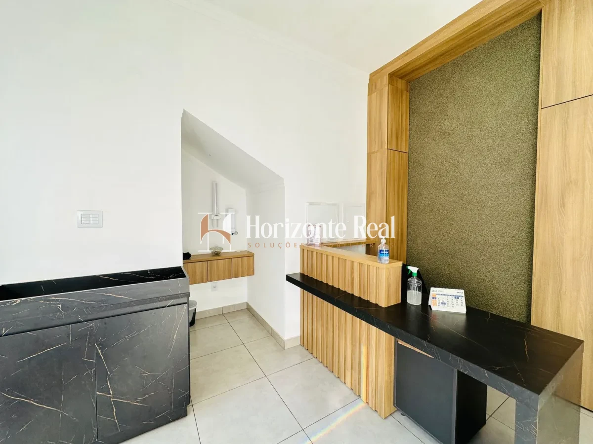 Imagem de OPORTUNIDADE IMPERDÍVEL! IMÓVEL RESIDENCIAL E COMERCIAL À VENDA