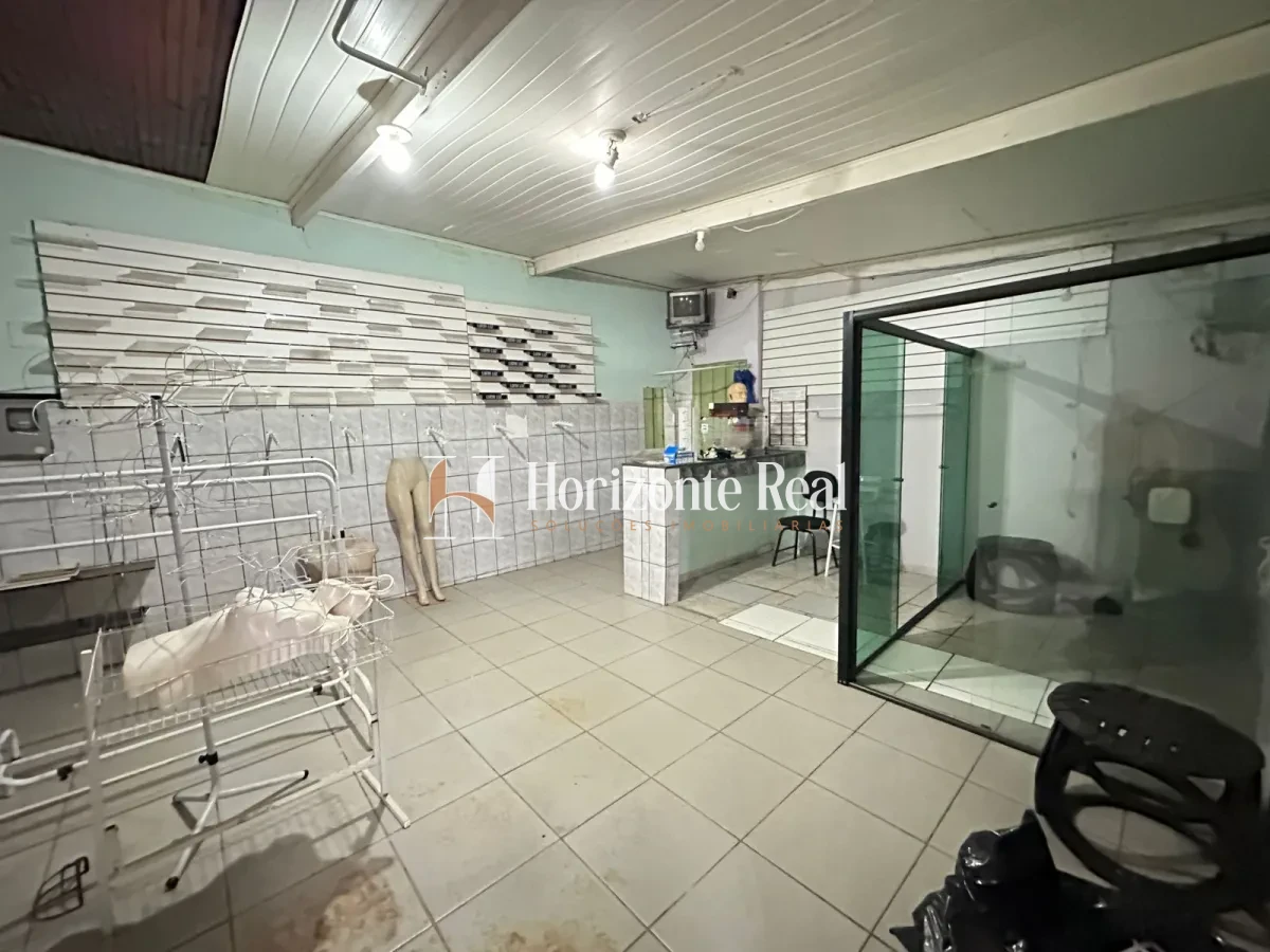 Imagem de CASA Á VENDA COM PONTO COMERCIAL