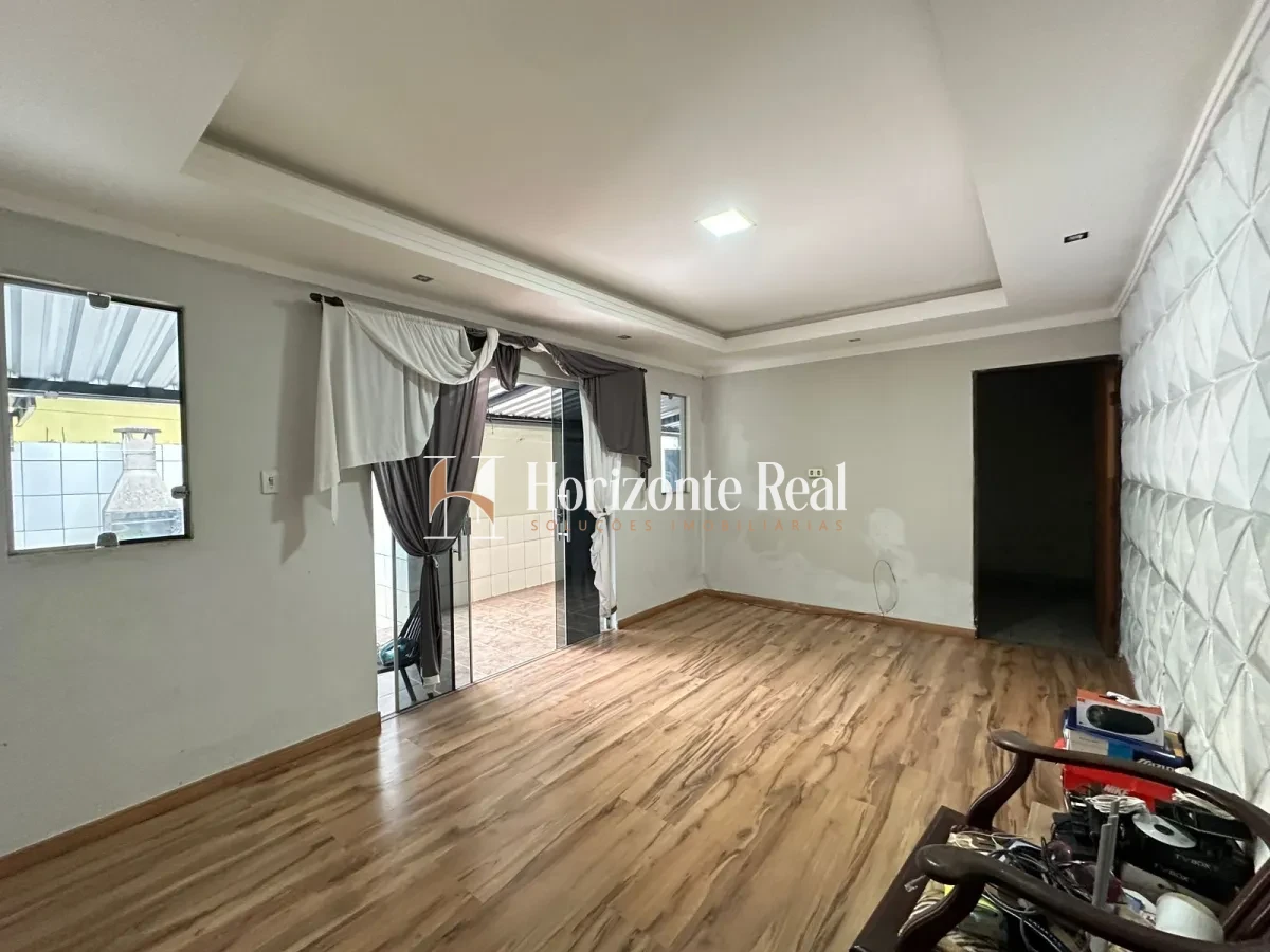 Imagem de CASA Á VENDA COM PONTO COMERCIAL
