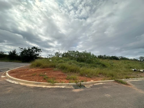 Imagem de EXCELENTE OPORTUNIDADE PARA INVESTIMENTO E CONSTRUÇÃO!