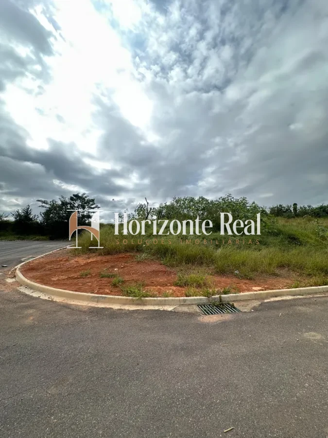 Imagem de EXCELENTE OPORTUNIDADE PARA INVESTIMENTO E CONSTRUÇÃO!