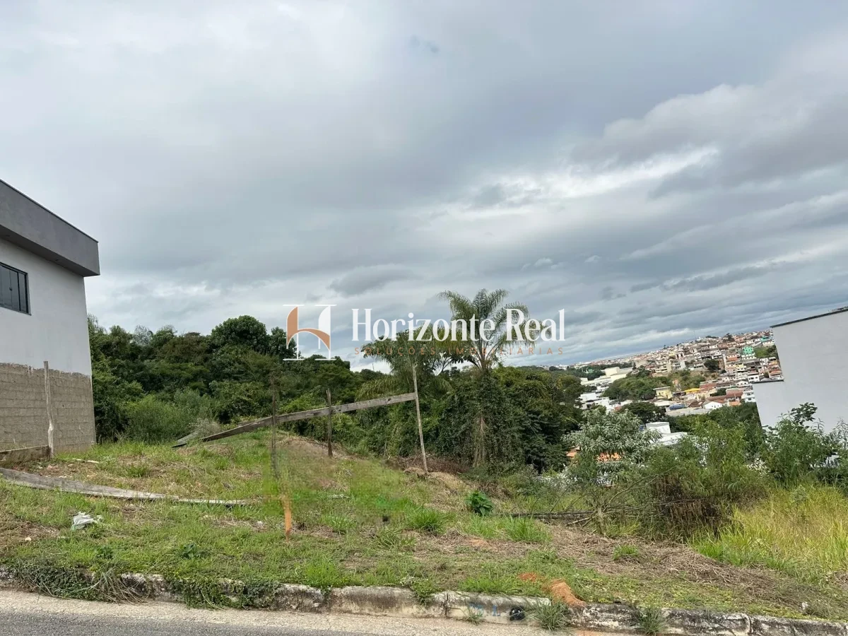 Imagem de EXCELENTE TERRENO EM BAIRRO EM EXPANSÃO