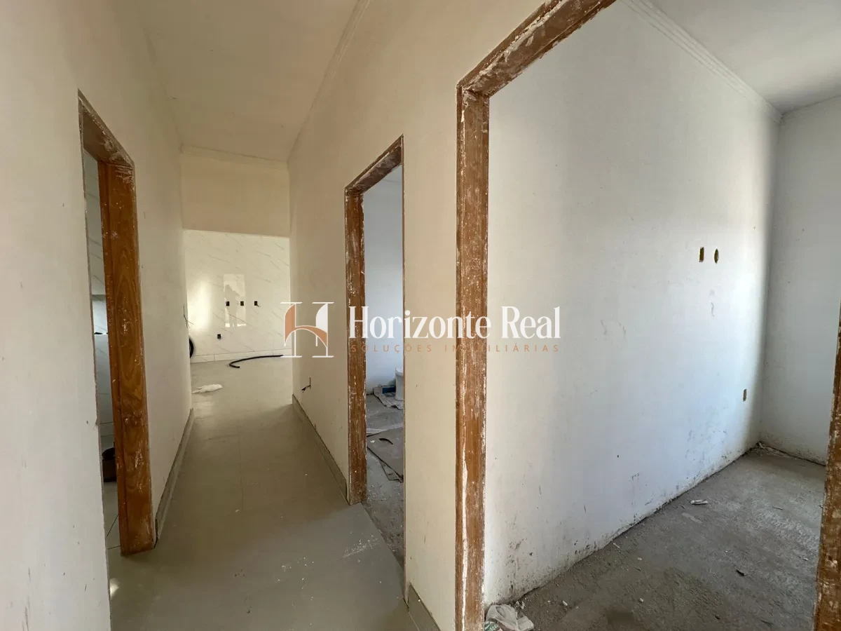 Imagem de CASA EM FASE FINAL DE ACABAMENTO | CONFORTO,ESPAÇO E EXCELENTE LOCALIZAÇÃO
