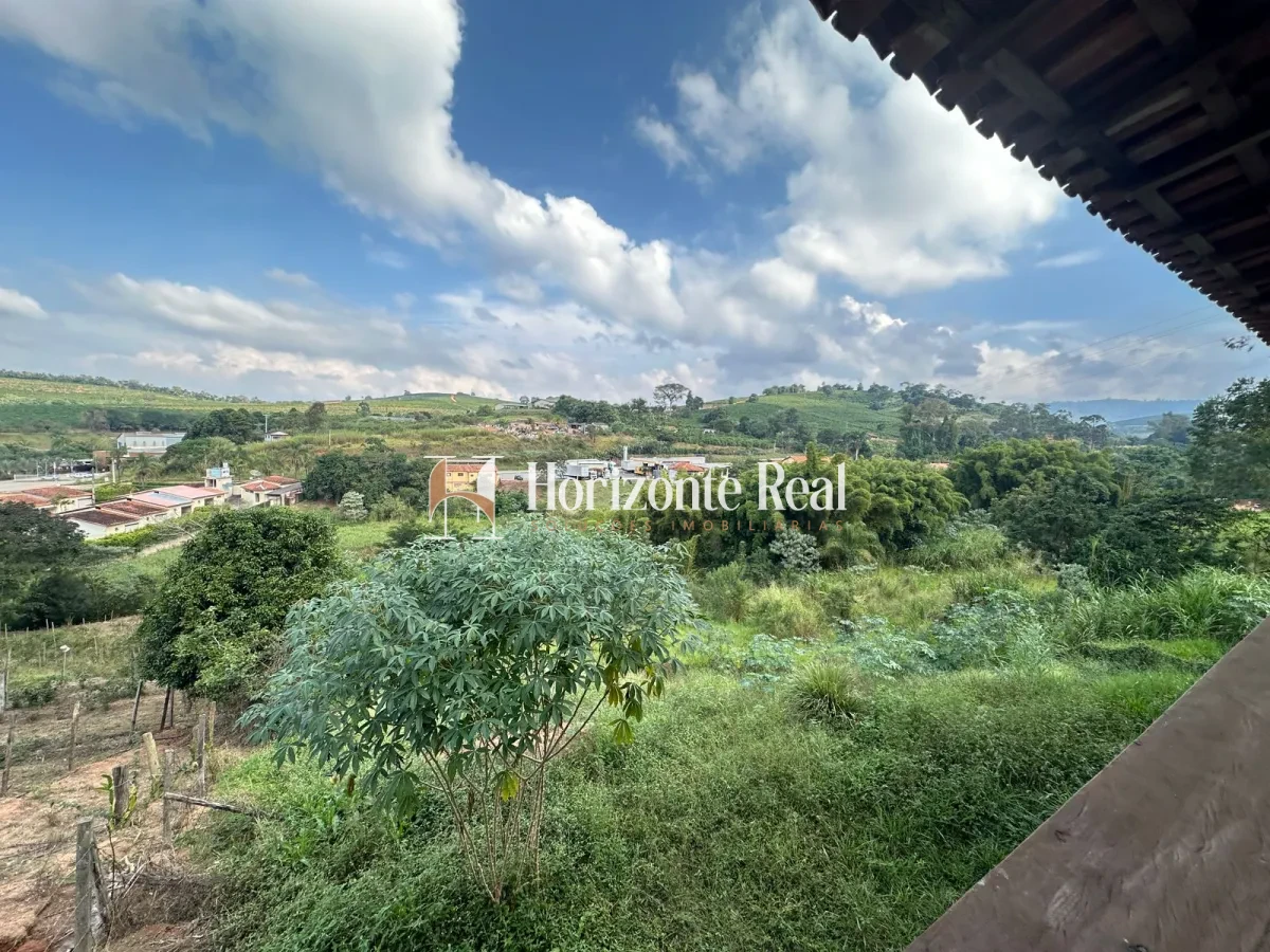 Imagem de CHÁCARA Á VENDA | CONFORTO,ESPAÇO E QUALIDADE A POUCOS MINUTOS DA CIDADE!