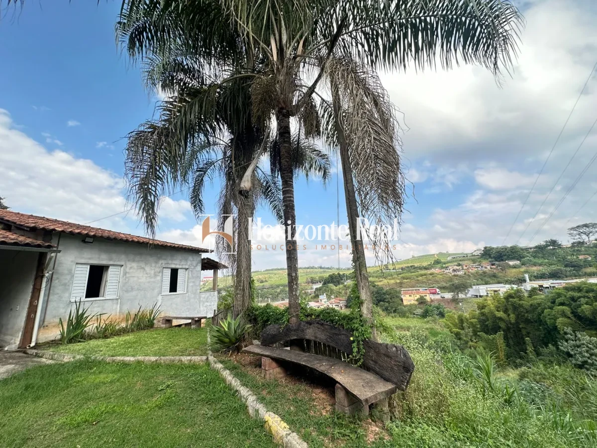 Imagem de CHÁCARA Á VENDA | CONFORTO,ESPAÇO E QUALIDADE A POUCOS MINUTOS DA CIDADE!