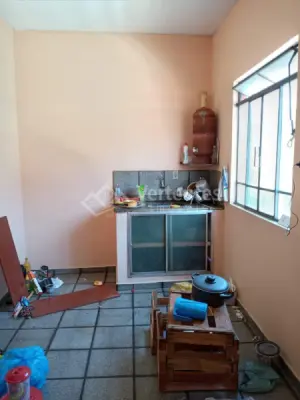 Imagem de Oportunidade Única: Ponto Comercial + Casa com Cobertura à Venda!