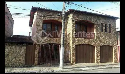 Imagem de Oportunidade Incrível: Casa Espaçosa com 3 Quartos, Suíte com Hidro e Área Gourmet!