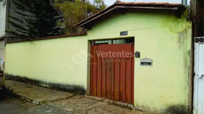Imagem de Oportunidade! Casa com 3 Quartos e Suíte em Santa Cruz de Minas!