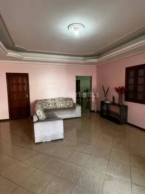 Imagem de Seu Novo Lar com Espaço, Conforto e Estilo – Perto do Centro Histórico!