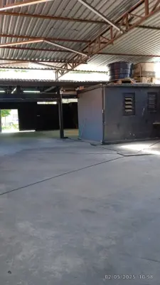 Imagem de Galpão Amplo em Área Comercial de São João del-Rei – 250 m² Prontos para Seu Negócio!