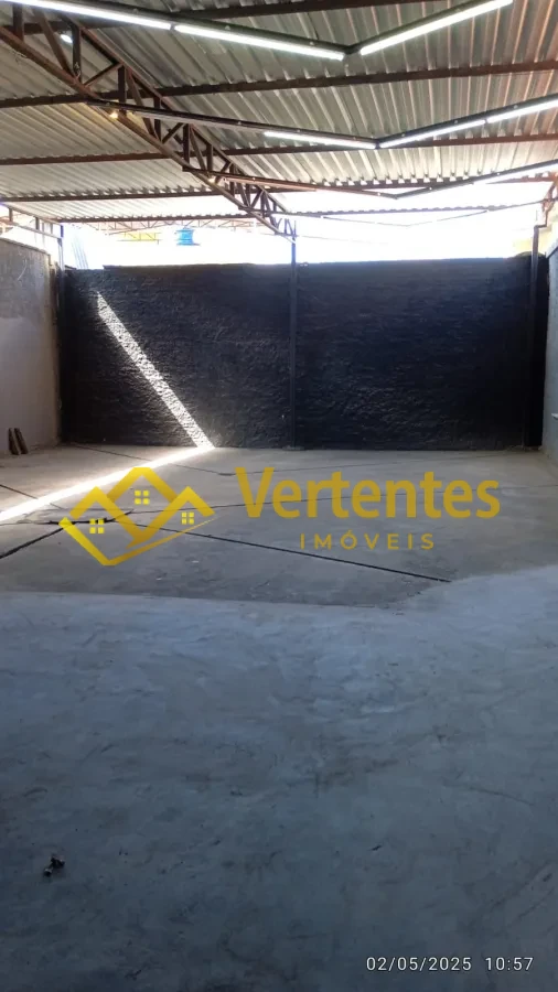 Imagem de Galpão Amplo em Área Comercial de São João del-Rei – 250 m² Prontos para Seu Negócio!