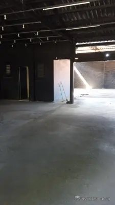 Imagem de Galpão Amplo em Área Comercial de São João del-Rei – 250 m² Prontos para Seu Negócio!
