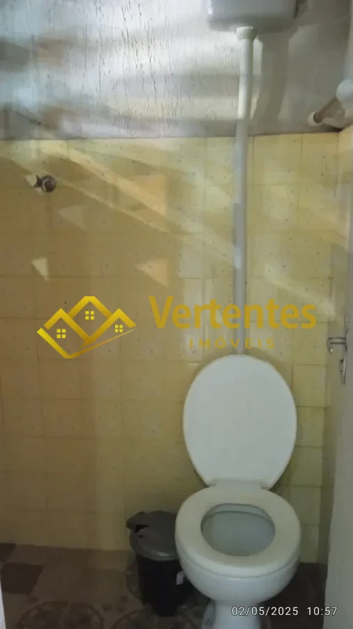 Imagem de Galpão Amplo em Área Comercial de São João del-Rei – 250 m² Prontos para Seu Negócio!