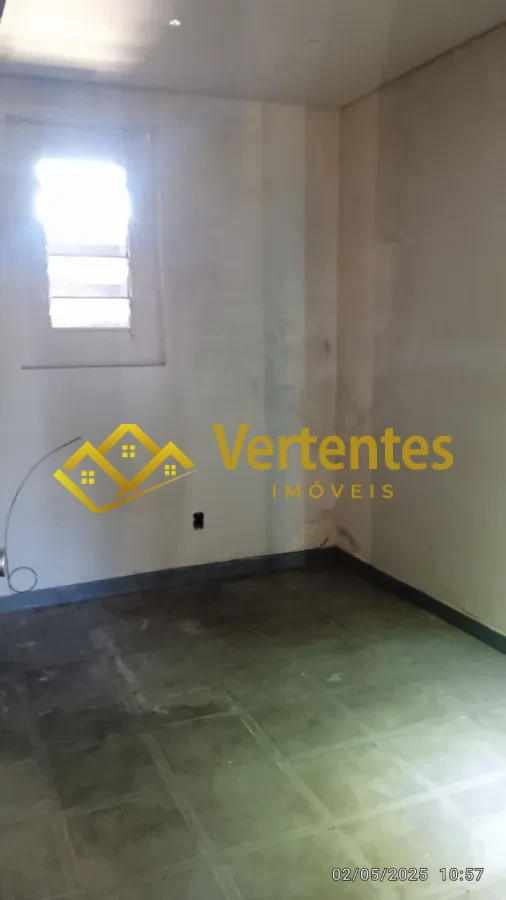 Imagem de Galpão Amplo em Área Comercial de São João del-Rei – 250 m² Prontos para Seu Negócio!