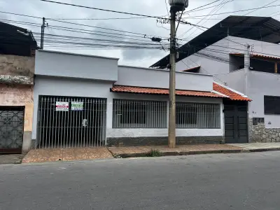 Imagem de Próxima ao Pátio Matozinhos – Casa Grande com Localização Privilegiada!