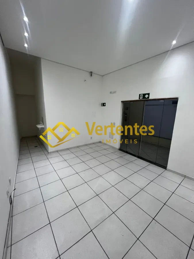 Imagem de Sala Comercial para Locação no Smart Shopping Matosinhos – Ideal para Escritórios e Consultórios!