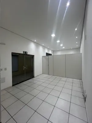 Imagem de Sala Comercial para Locação no Smart Shopping Matosinhos – Ideal para Escritórios e Consultórios!