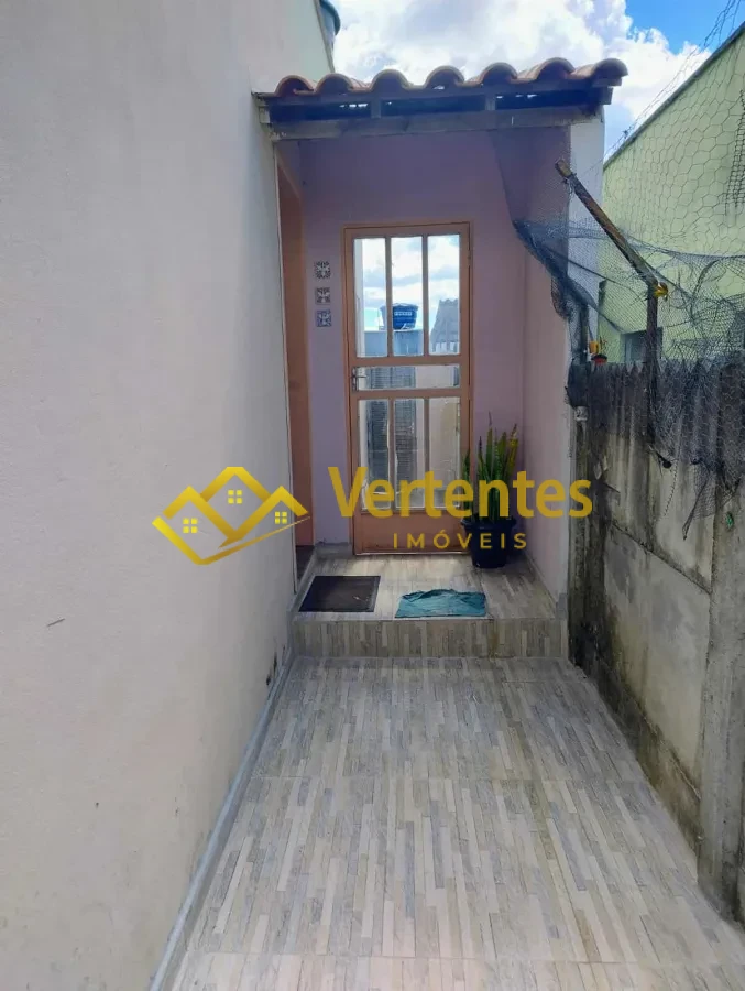 Imagem de Aluguel de Casa com Quintal Amplo e Garagem – Cidade Universitária!