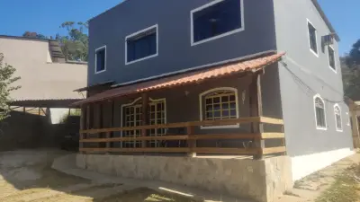 Imagem de Seu Novo Lar em Pé da Serra: Espaço, Conforto e Qualidade de Vida!