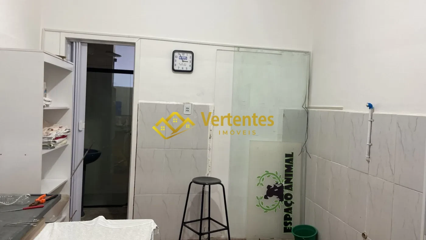 Imagem de Oportunidade! Casa Comercial para Aluguel em Ponto Estratégico de Santa Cruz de Minas!