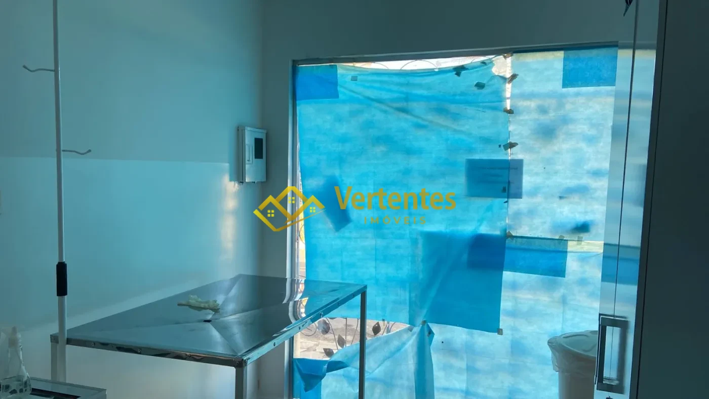 Imagem de Oportunidade! Casa Comercial para Aluguel em Ponto Estratégico de Santa Cruz de Minas!
