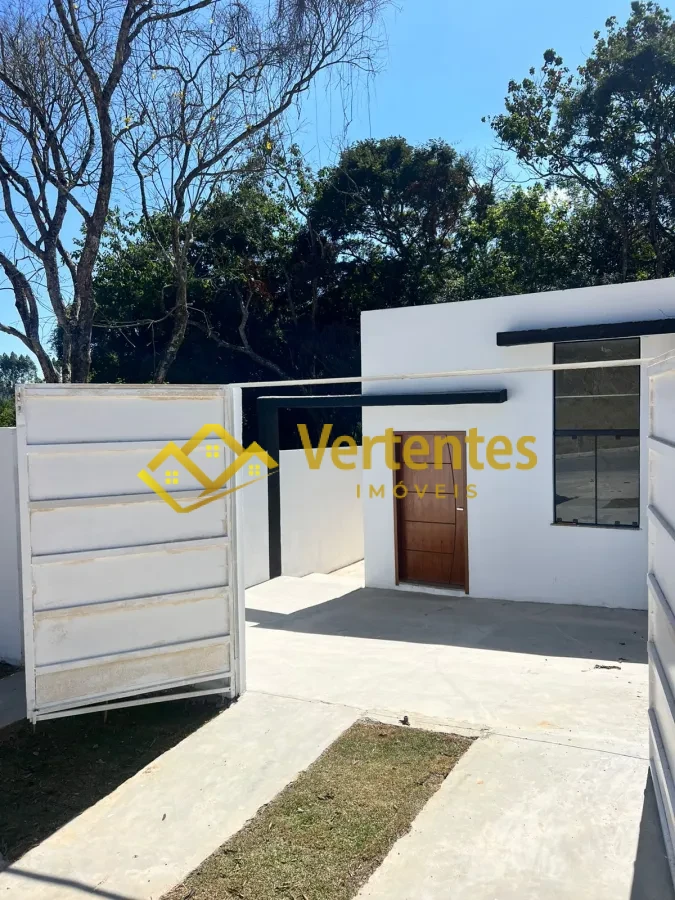 Imagem de Oportunidade Única: Casa com 2 Quartos e 2 Vagas na Cidade Universitária!