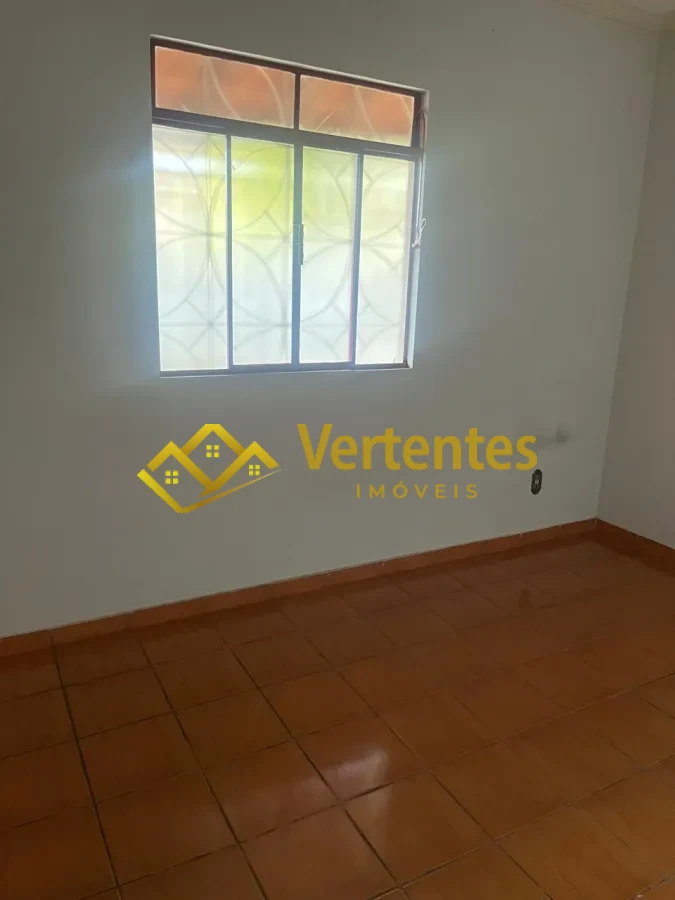 Imagem de Oportunidade! Casa com 3 Quartos para Alugar na Colônia de Marçal!
