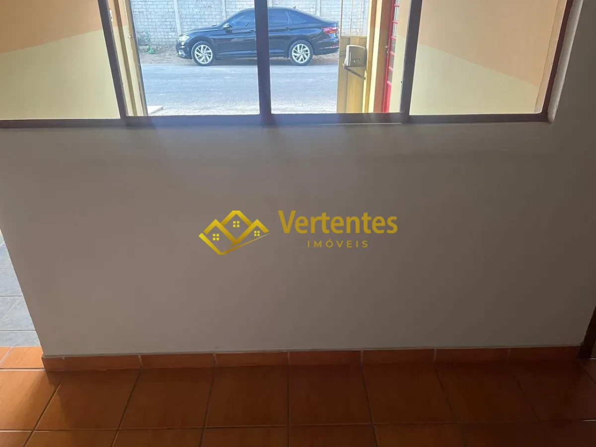 Imagem de Oportunidade! Casa com 3 Quartos para Alugar na Colônia de Marçal!