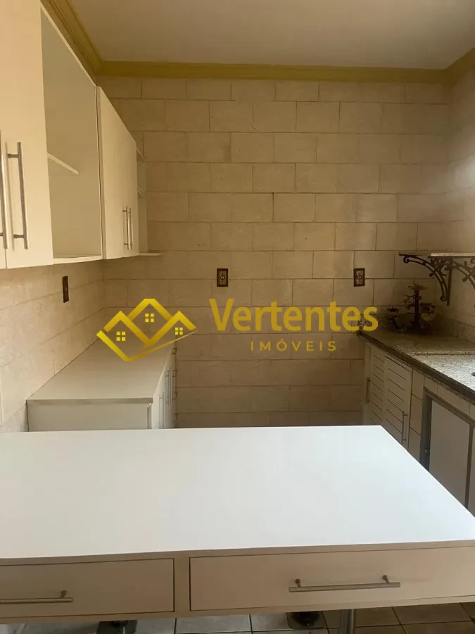 Imagem de Oportunidade! Casa com 3 Quartos para Alugar na Colônia de Marçal!