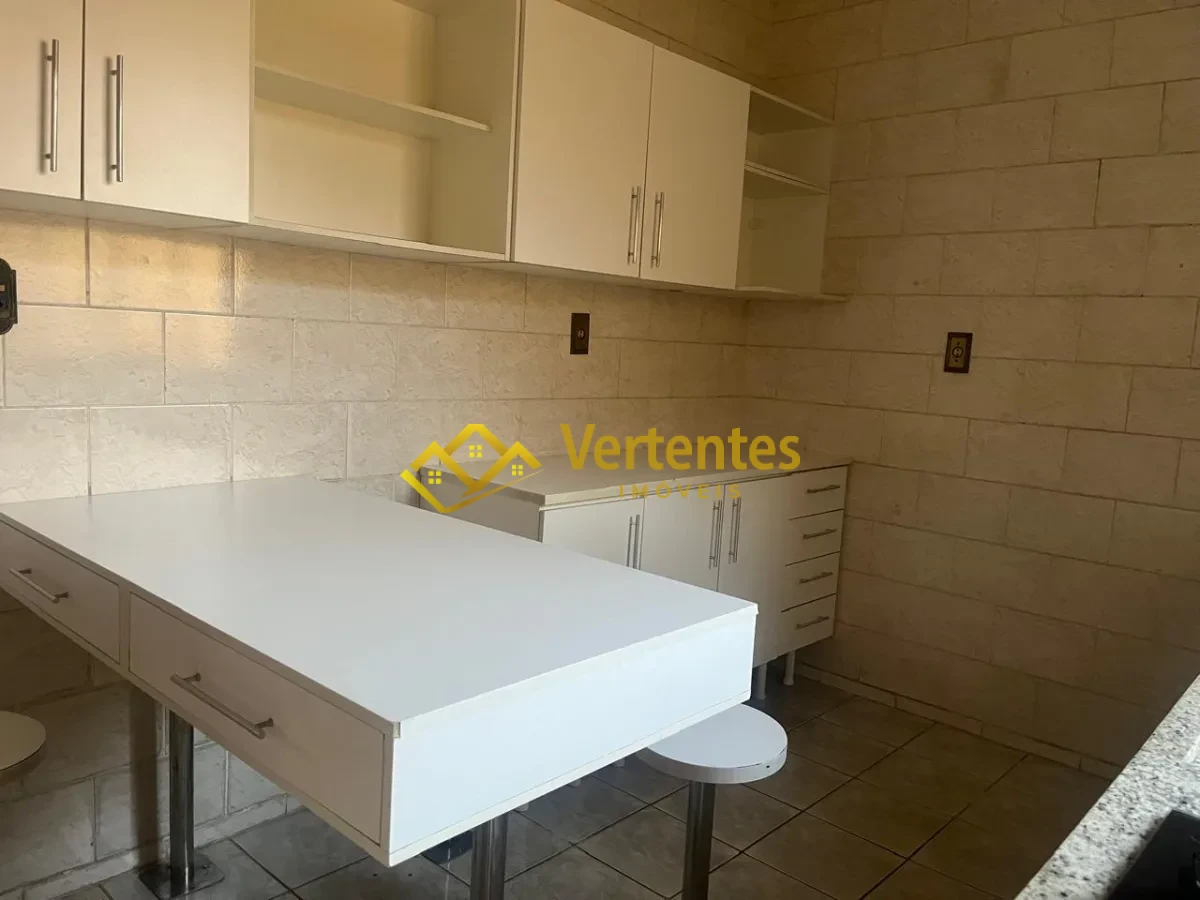 Imagem de Oportunidade! Casa com 3 Quartos para Alugar na Colônia de Marçal!