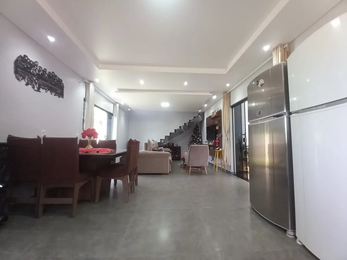 Imagem de SOBRADO À VENDA EM LARANJEIRAS DO SUL - PR