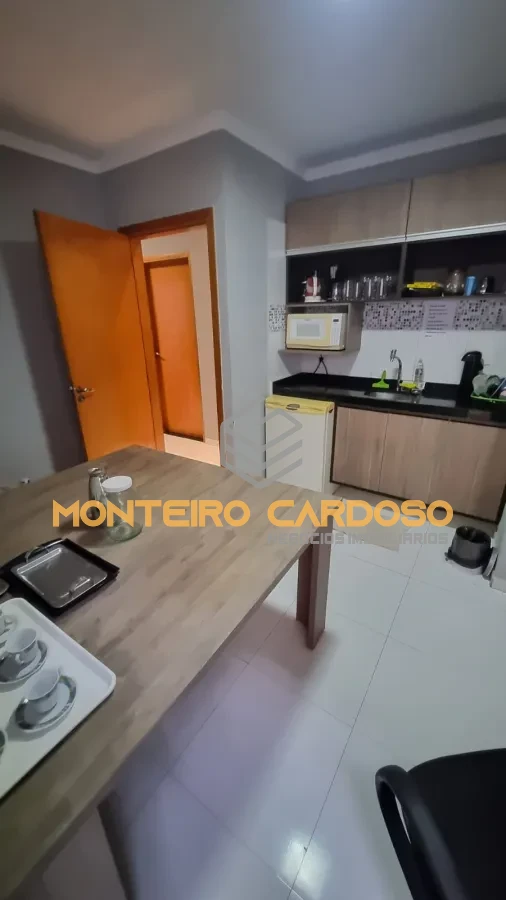 Imagem de Prédio Comercial Com Energia Solar