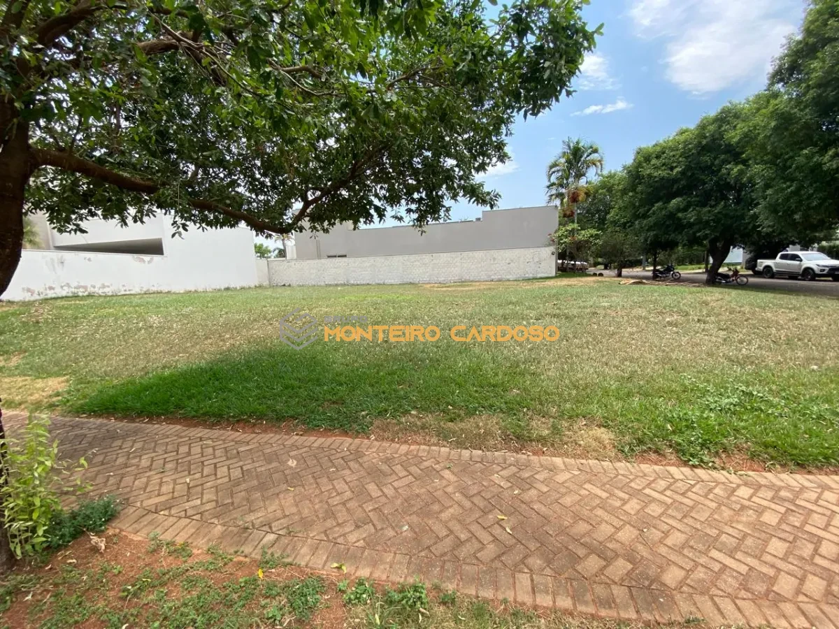 Imagem de terreno a venda - Condomínio Village do Cerrado