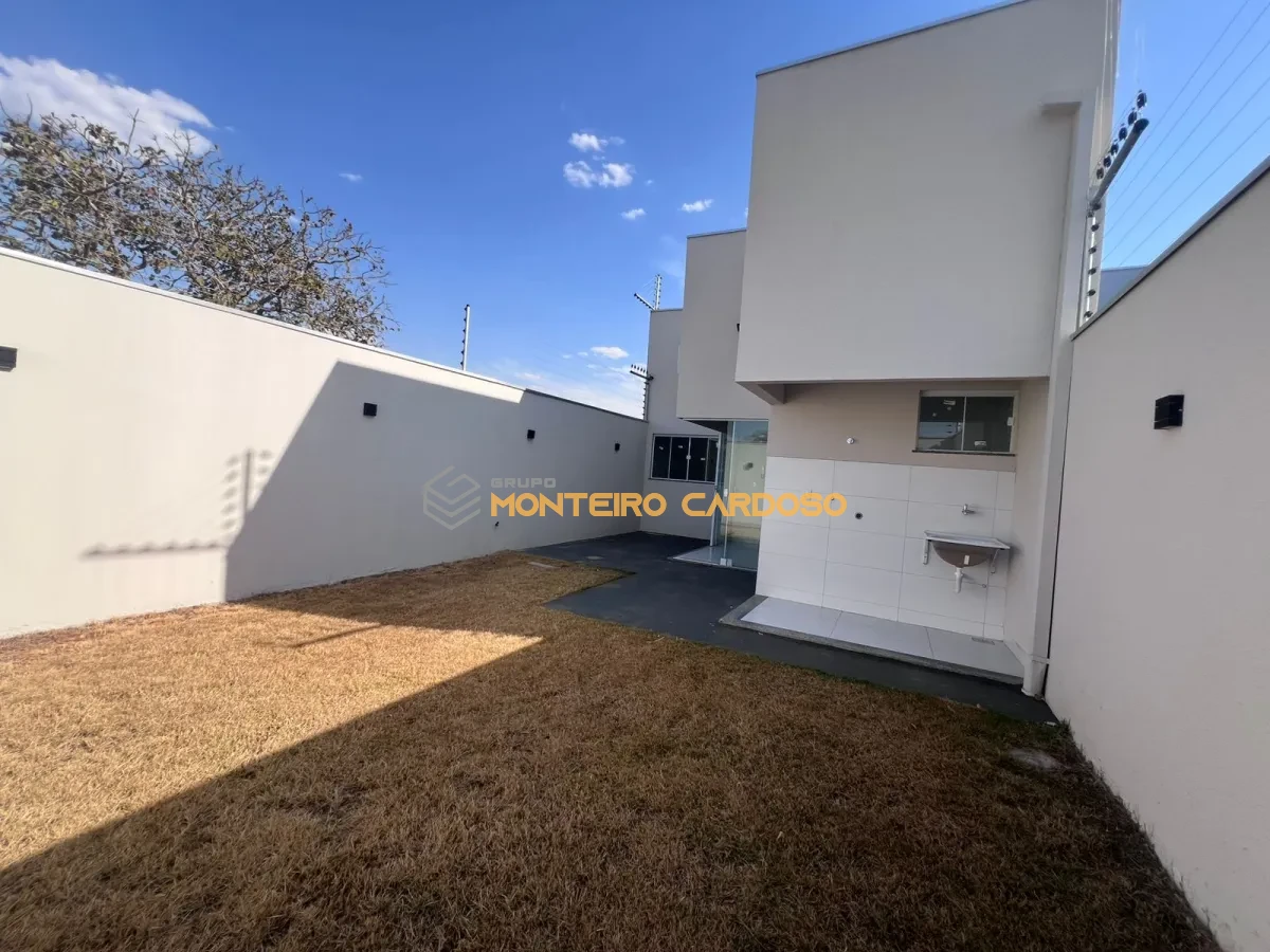 Imagem de Casa a venda - Parque sagrada família