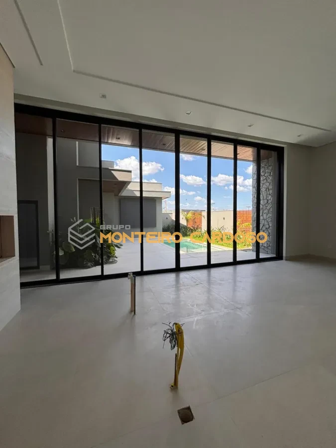 Imagem de Casa à Venda – Condomínio Unique