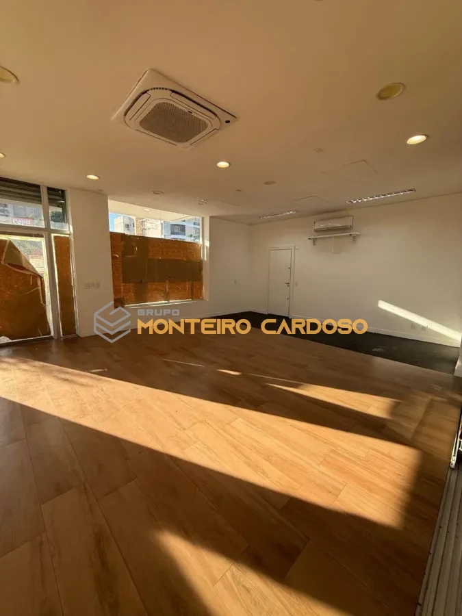Imagem de Excelente Imóvel Comercial para Locação- Lions