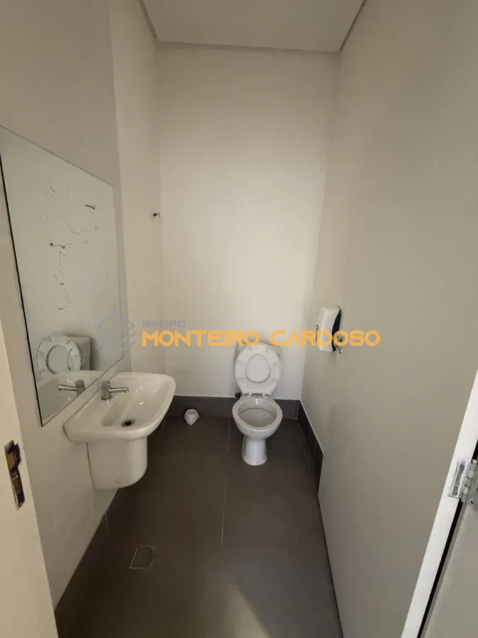 Imagem de Excelente Imóvel Comercial para Locação- Lions